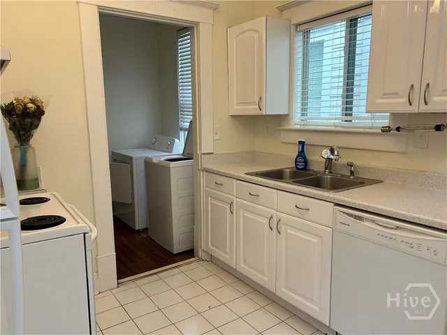 $3,000 | 816 Drayton Street, Unit 3C, Savannah, GA 31401