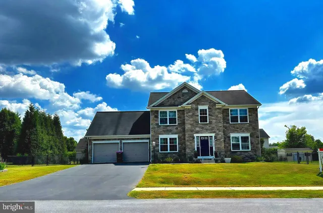 $399,999 | 14732 Cedarbrook Drive, Greencastle, PA 17225