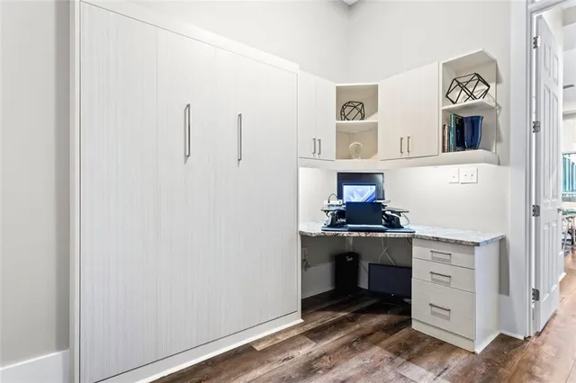 $590,000 | 2881 Peachtree Street Northeast, Unit 605, Atlanta, GA 30305