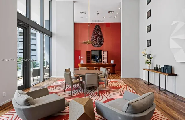 $4,300 | 1300 Brickell Bay Drive, Unit 2504, Miami, FL 33131