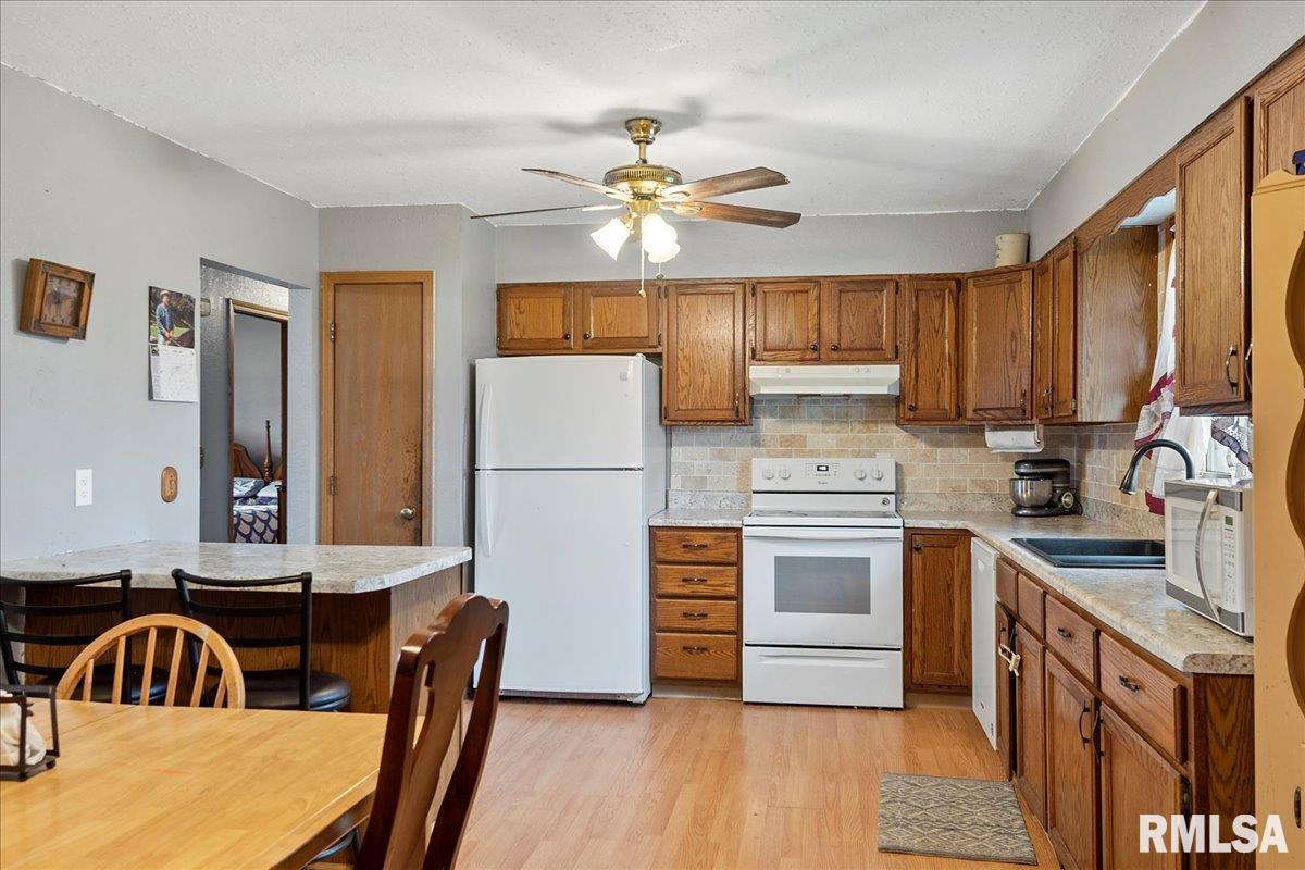 805 Alsey Smith Road Alsey, IL 62694 - Photo 11 of 32 Gallery Image 11
