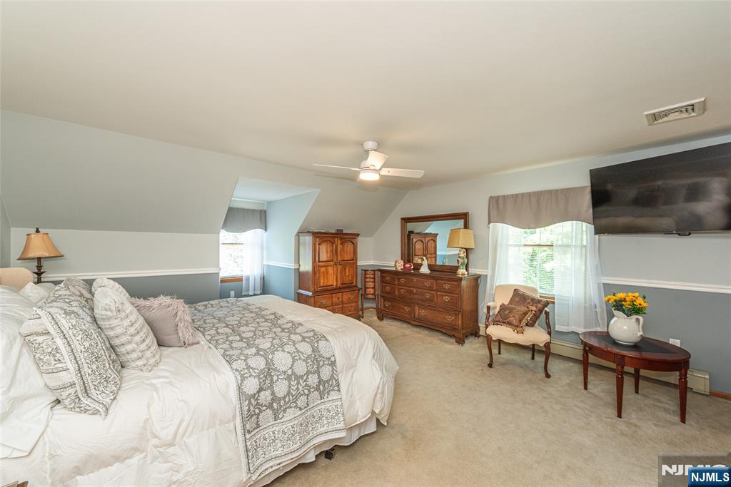 2 Baron Road West Milford, NJ 07480 - Photo 23 of 47