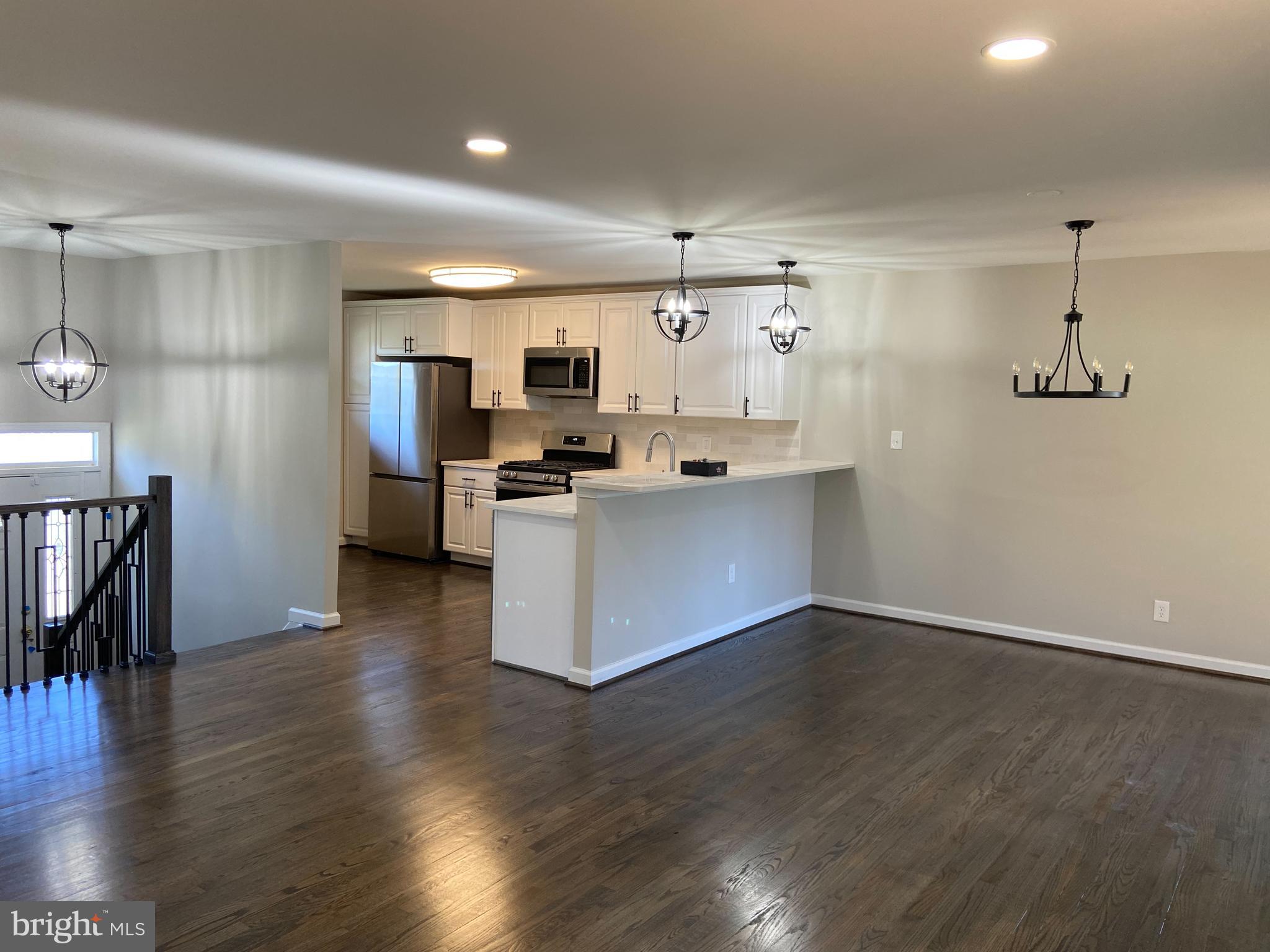 328 Norgulf Road Reisterstown, MD 21136 - Photo 3 of 20 Gallery Image 3