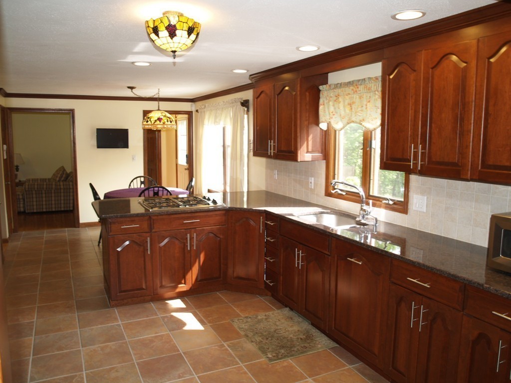 148 Boston Road Chelmsford, MA 01824 - Photo 5 of 22