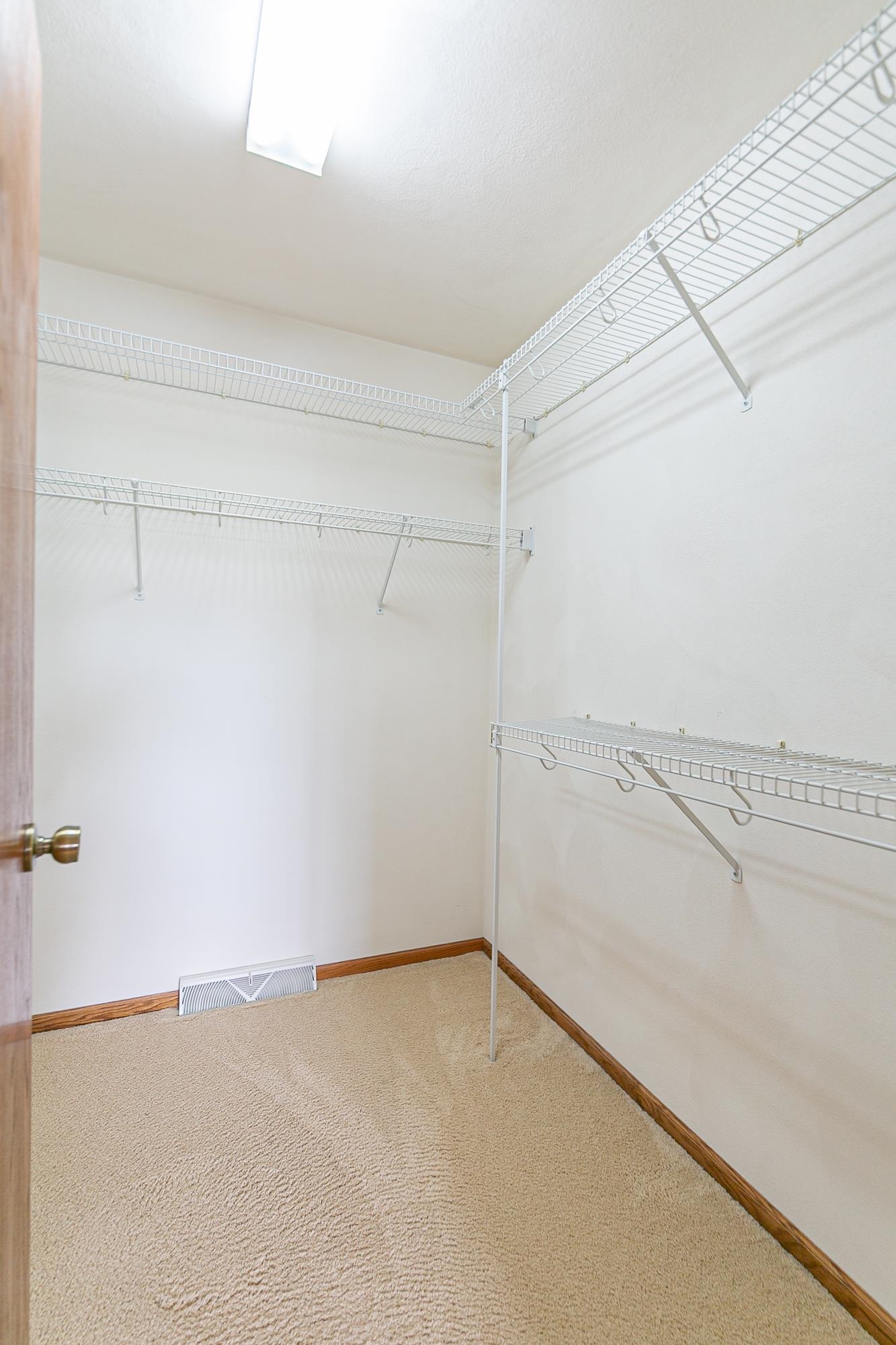 W2759 Brookhaven Drive Appleton, WI 54915 - Photo 16 of 45