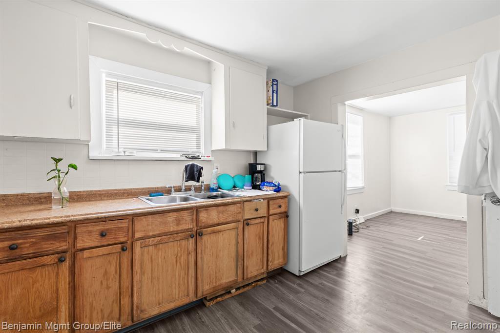 8206 Rivard Avenue Warren, MI 48089 - Photo 10 of 26