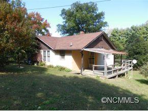 1670 Queentown Road Canton, NC 28716 - Photo 2 of 11