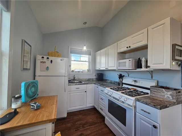 $279,000 | 854 Matunuck Beach Road, South Kingstown, RI 02879