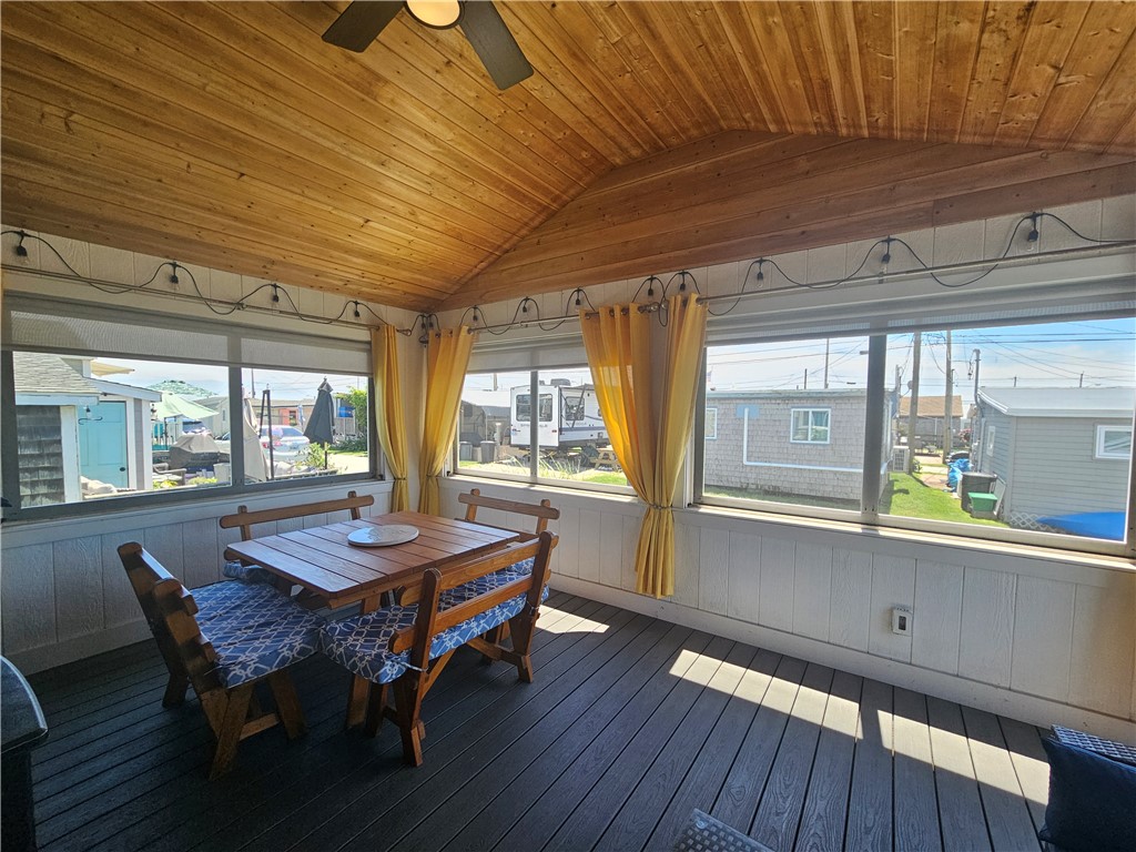 854 Matunuck Beach Road South Kingstown, RI 02879 - Photo 15 of 21