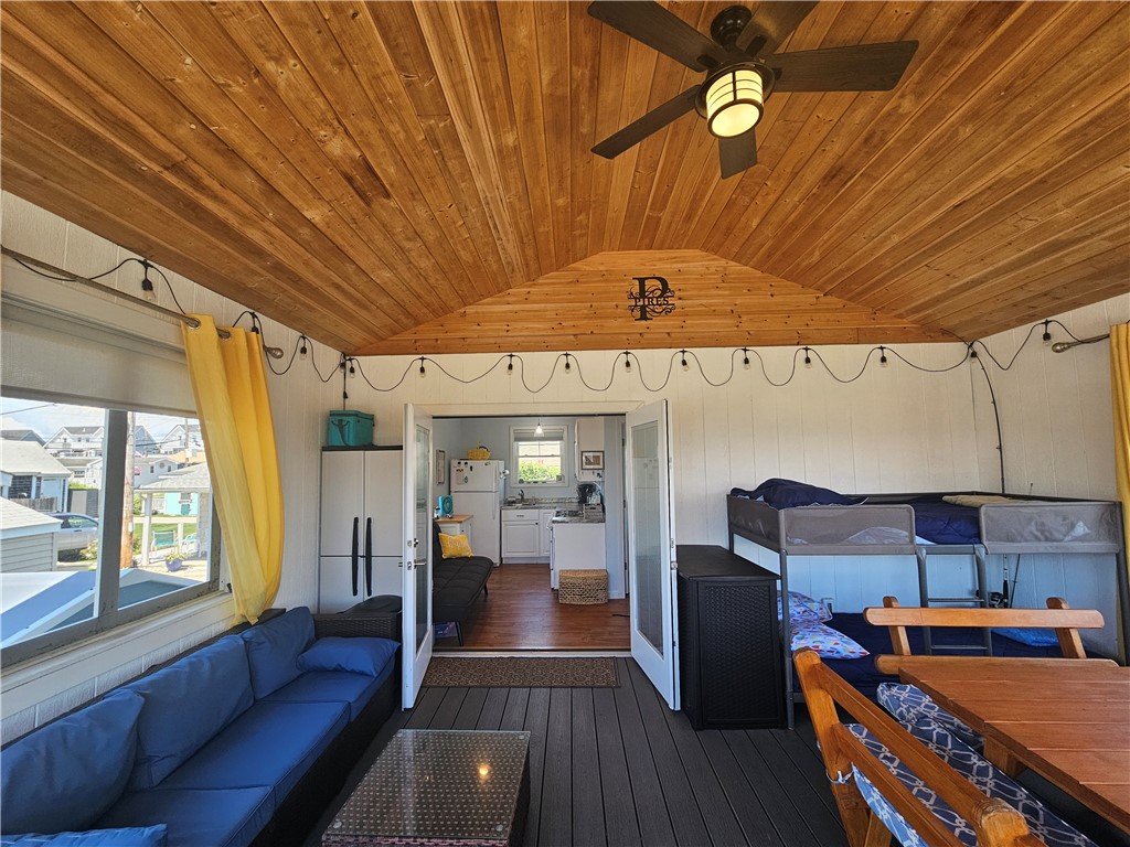 854 Matunuck Beach Road South Kingstown, RI 02879 - Photo 10 of 21