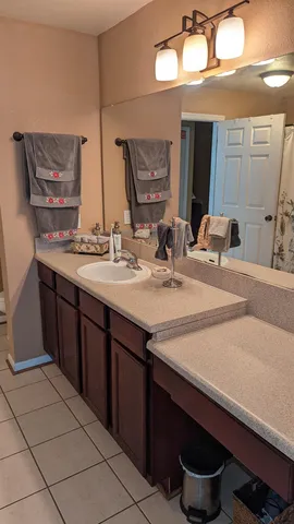 $140,000 | 2801 Chancellorsville Drive, Unit 533 AND STORAGE 5S1, Tallahassee, FL 32312