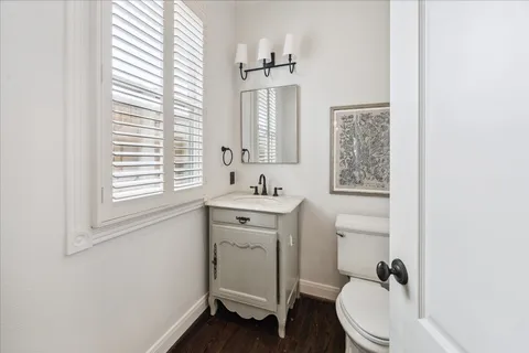 $2,000,000 | 3818 Case Street, West University Place, TX 77005