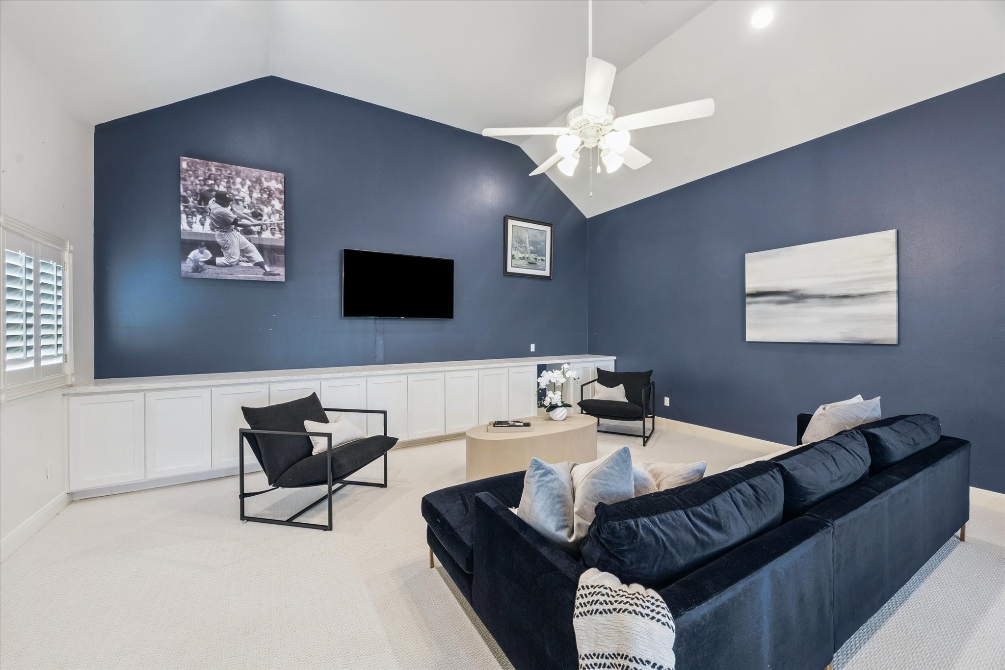 3818 Case Street West University Place, TX 77005 - Photo 26 of 29 a living room with furniture and a flat screen tv