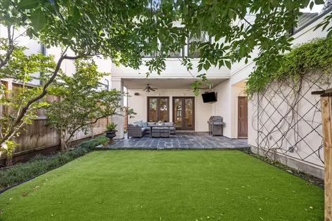 $2,000,000 | 3818 Case Street, West University Place, TX 77005