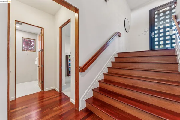 $1,949,000 | 13454 Campus Drive, Oakland, CA 94619