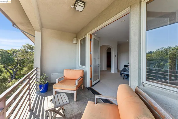 $1,949,000 | 13454 Campus Drive, Oakland, CA 94619