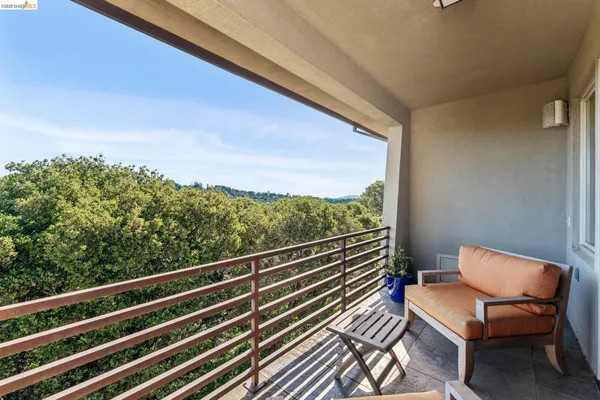 $1,949,000 | 13454 Campus Drive, Oakland, CA 94619