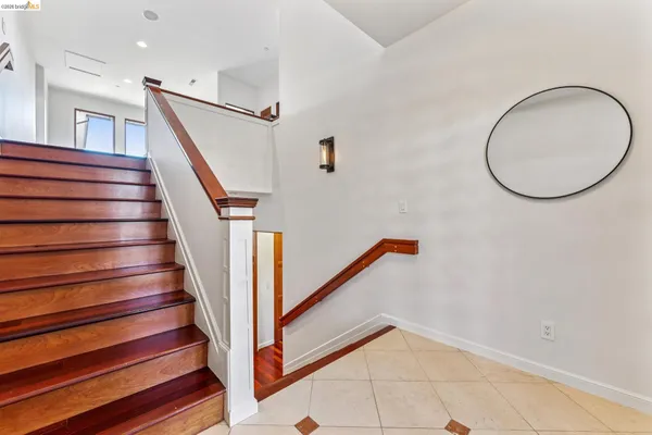 $1,949,000 | 13454 Campus Drive, Oakland, CA 94619