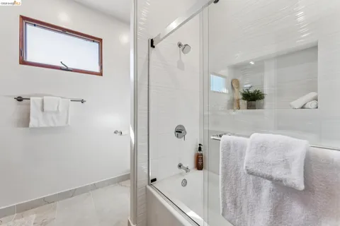 $1,949,000 | 13454 Campus Drive, Oakland, CA 94619