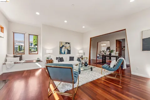 $1,949,000 | 13454 Campus Drive, Oakland, CA 94619