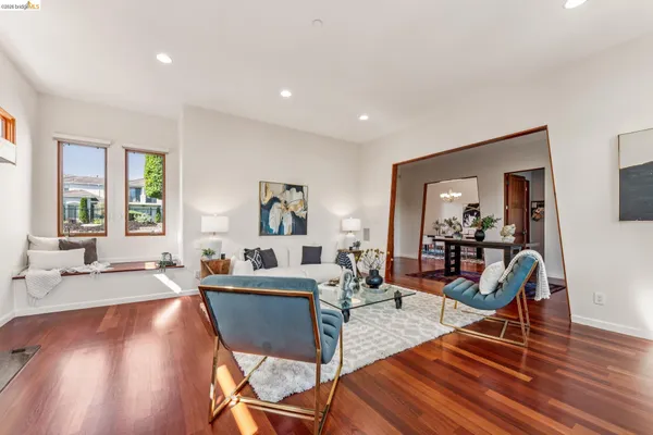 $1,949,000 | 13454 Campus Drive, Oakland, CA 94619