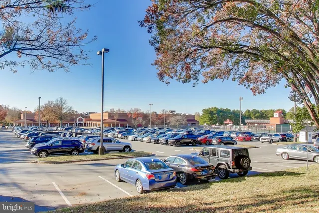 $2,800 | 16 Orchard Drive, Gaithersburg, MD 20878