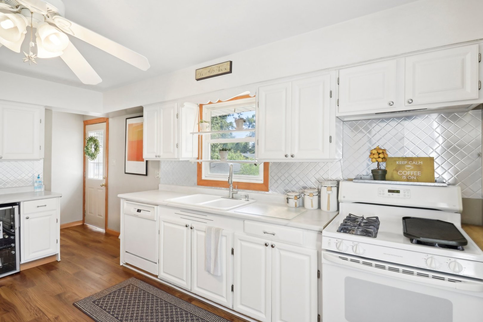 33409 North Mill Road Grayslake, IL 60030 - Photo 16 of 42 Gallery Image 16