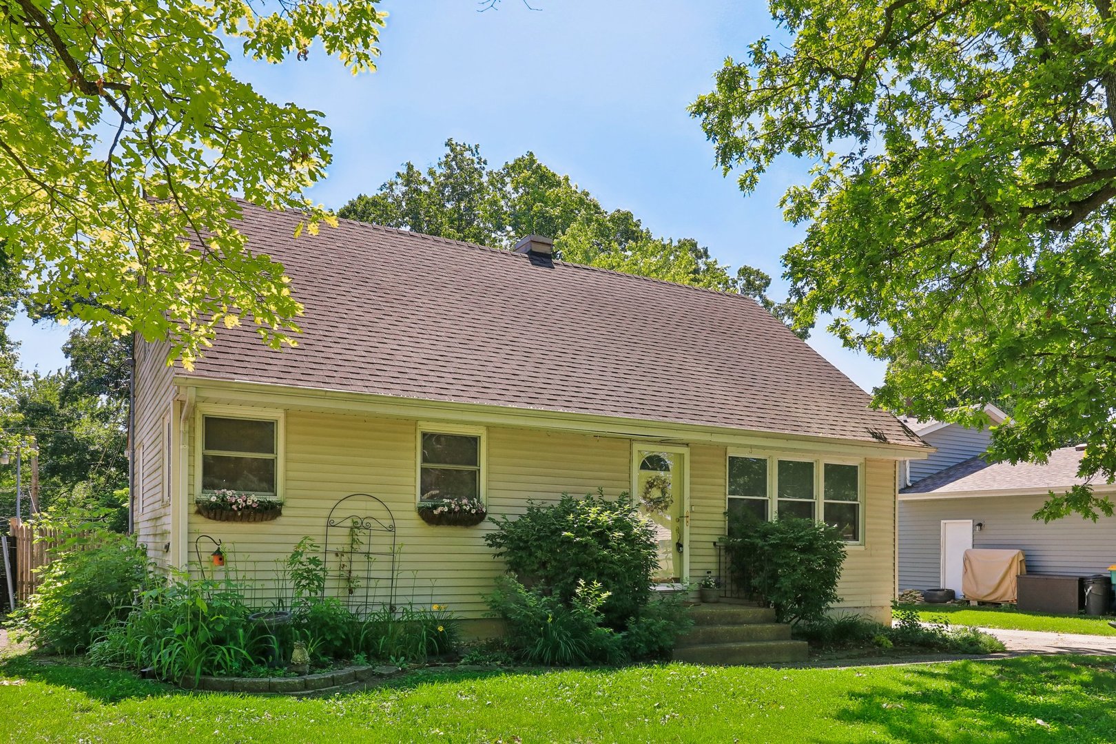 33409 North Mill Road Grayslake, IL 60030 - Photo 3 of 42 Gallery Image 3