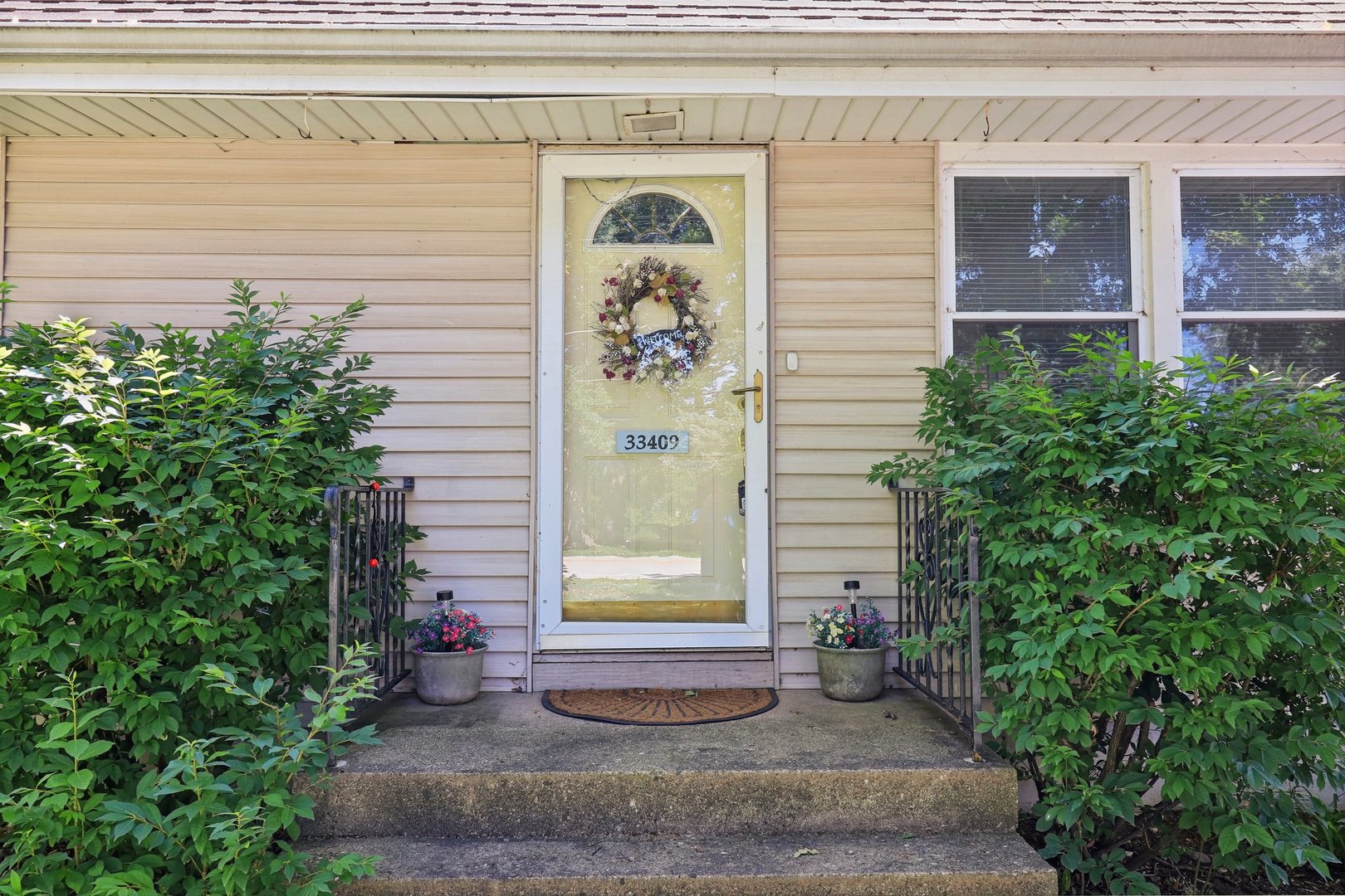 33409 North Mill Road Grayslake, IL 60030 - Photo 5 of 42 Gallery Image 5