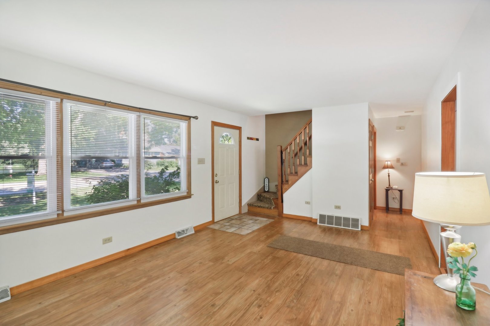 33409 North Mill Road Grayslake, IL 60030 - Photo 7 of 42 Gallery Image 7