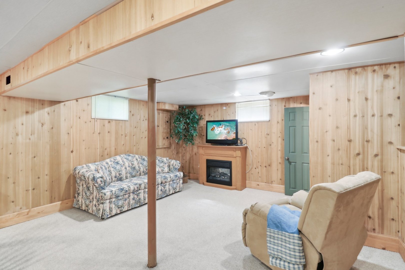 33409 North Mill Road Grayslake, IL 60030 - Photo 9 of 42 Gallery Image 9