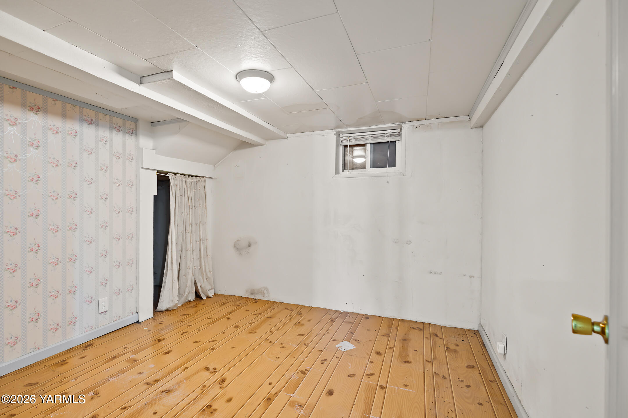 505 Schooley Road Zillah, WA 98953 - Photo 16 of 39 a view of empty room