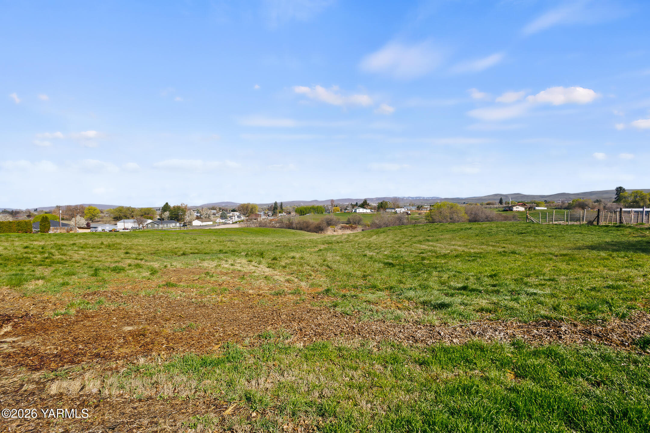 505 Schooley Road Zillah, WA 98953 - Photo 28 of 39