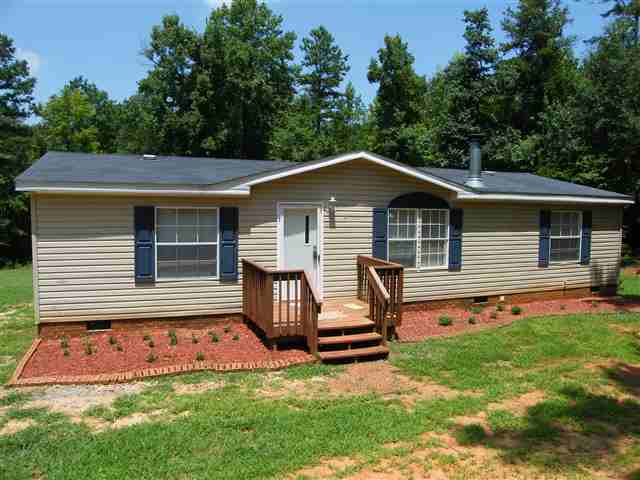 1685 Edwards Road Woodruff, SC 29388 - Photo 1 of 20 Gallery Image 1
