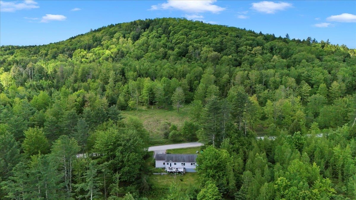 223 Plains Road Jericho, VT 05465 - Photo 5 of 47