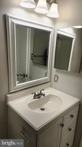 $2,190 | 501 The Woods, Cherry Hill, NJ 08003