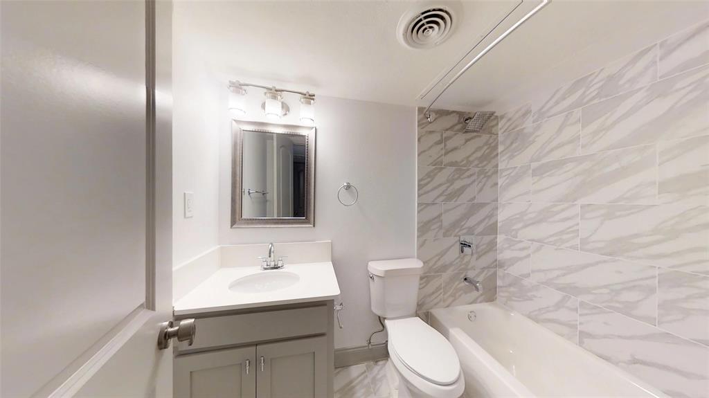 404 East 9th Street, Unit 4208 Dallas, TX 75203 - Photo 12 of 13