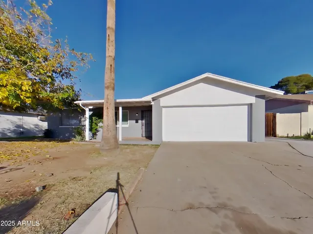 $1,929 | 3202 West Wood Drive, Phoenix, AZ 85029