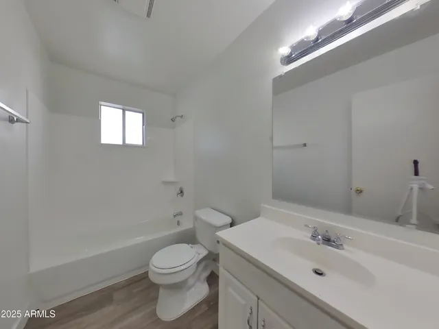 $1,929 | 3202 West Wood Drive, Phoenix, AZ 85029