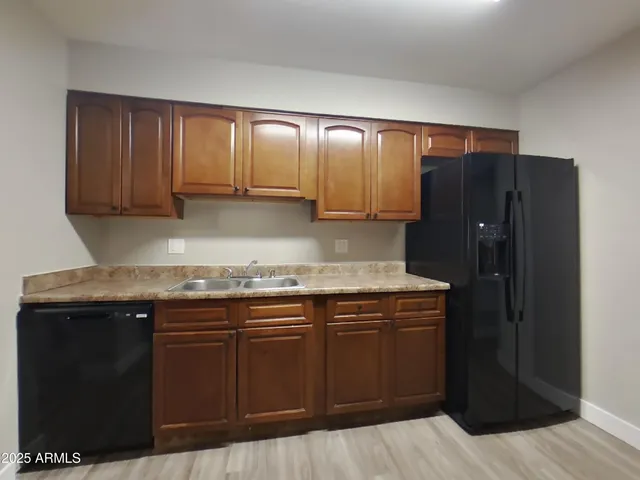 $1,929 | 3202 West Wood Drive, Phoenix, AZ 85029