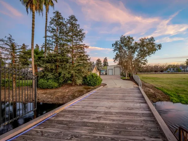 $1,450,000 | 5211 East Shepherd Avenue, Clovis, CA 93619