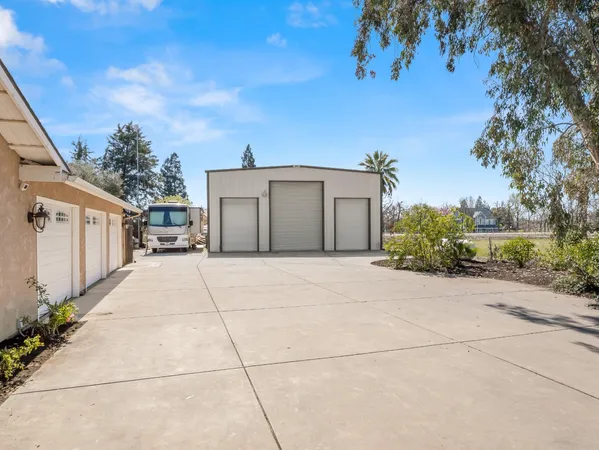 $1,450,000 | 5211 East Shepherd Avenue, Clovis, CA 93619