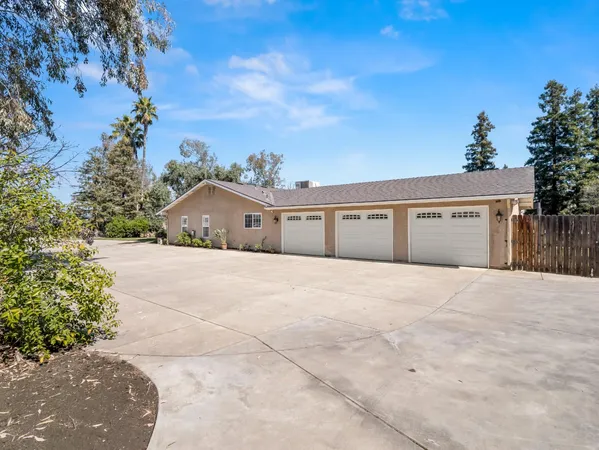 $1,450,000 | 5211 East Shepherd Avenue, Clovis, CA 93619