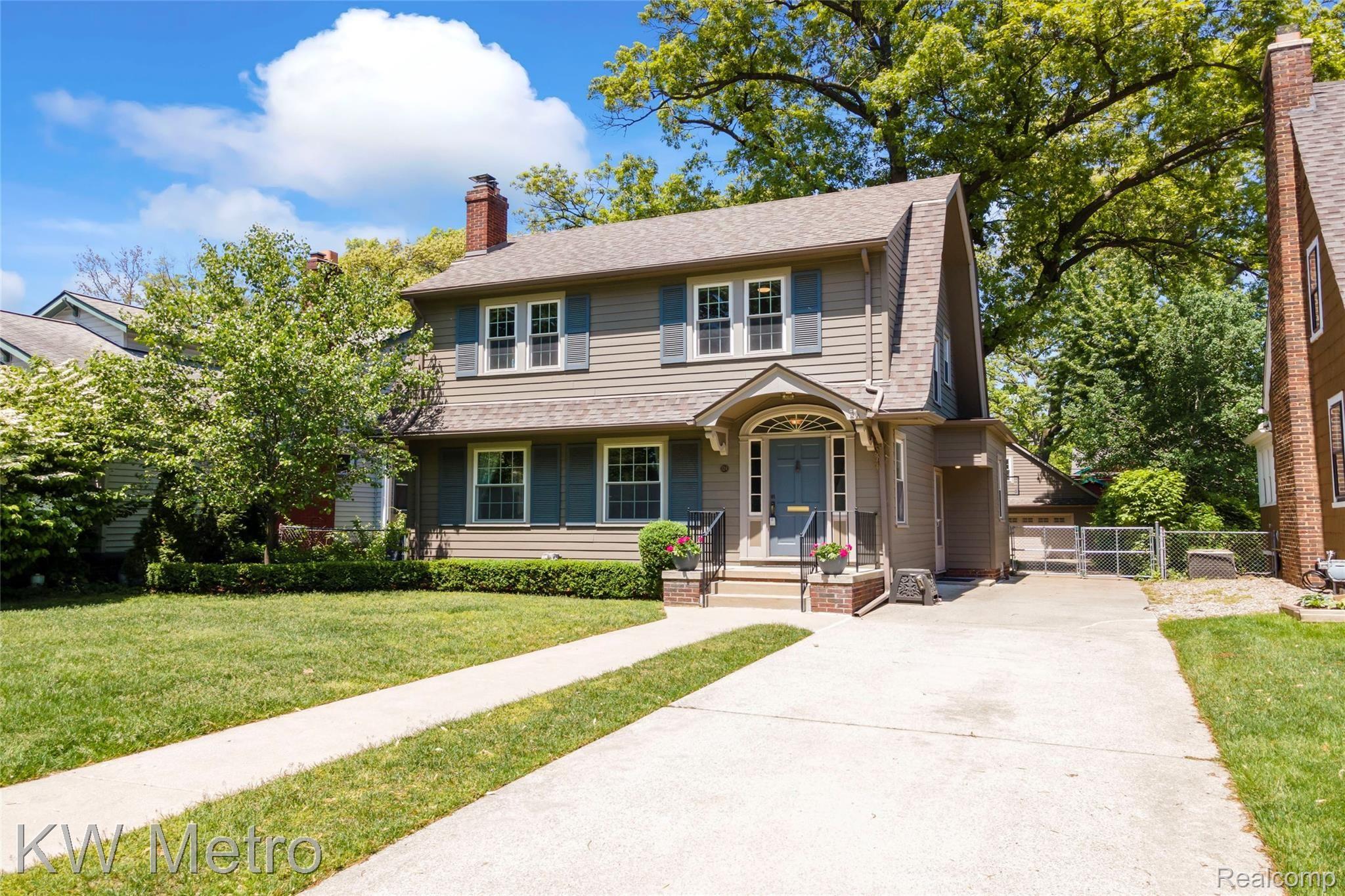 124 Cambridge Boulevard Pleasant Ridge, MI 48069 - Photo 37 of 54 DJI_0918.jpg