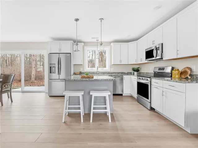 $599,900 | 76 Medford Street, Warwick, RI 02889