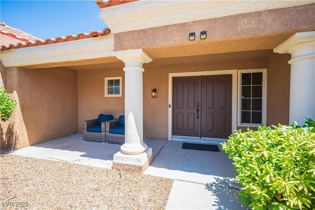 $2,995 | 2548 Tumble Brook Drive, Las Vegas, NV 89134