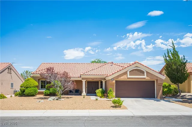 $2,995 | 2548 Tumble Brook Drive, Las Vegas, NV 89134