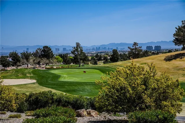 $2,995 | 2548 Tumble Brook Drive, Las Vegas, NV 89134