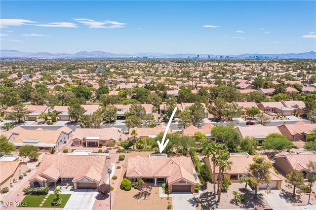 $2,995 | 2548 Tumble Brook Drive, Las Vegas, NV 89134