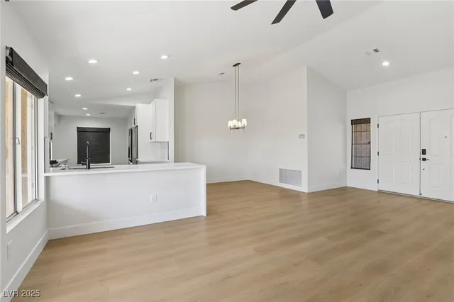 $2,995 | 2548 Tumble Brook Drive, Las Vegas, NV 89134